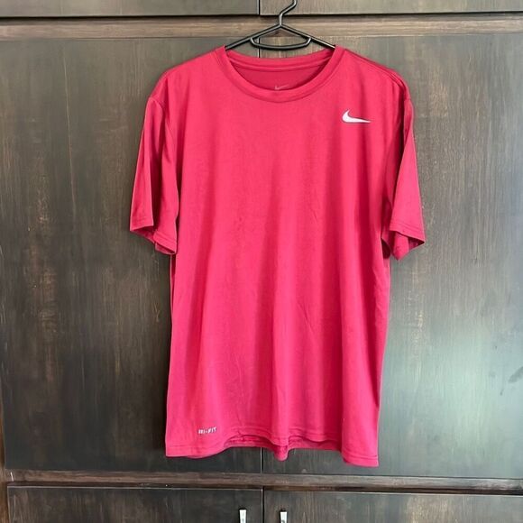Nike Dri-Fit Brick Red Short Sleeve T-Shirt Large - Picture 1 of 5